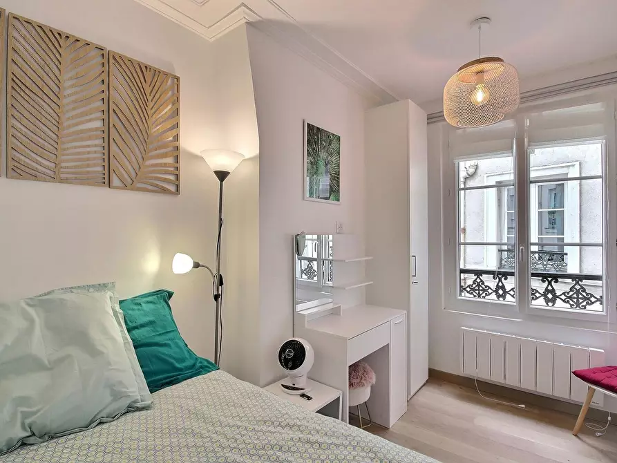 Immagine 10 di Appartamento in affitto  in Rue de Saintonge a Paris 03