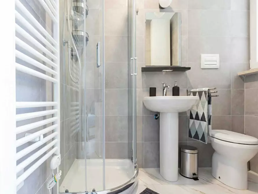 Immagine 9 di Camera in affitto  in Viale Bligny a Milano