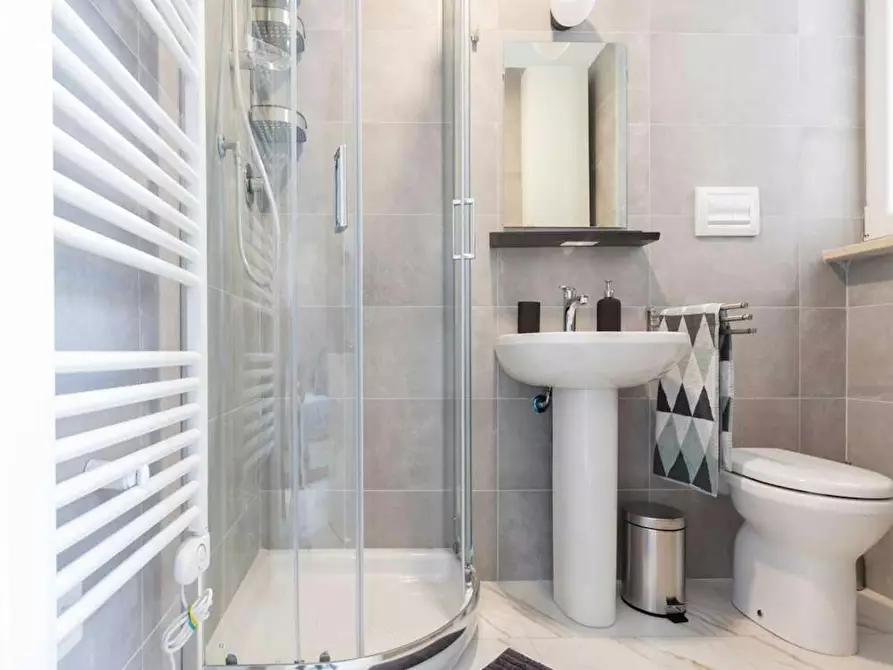 Immagine 9 di Camera in affitto  in Viale Bligny a Milano