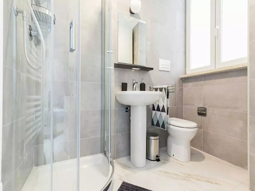 Immagine 10 di Camera in affitto  in Viale Bligny a Milano