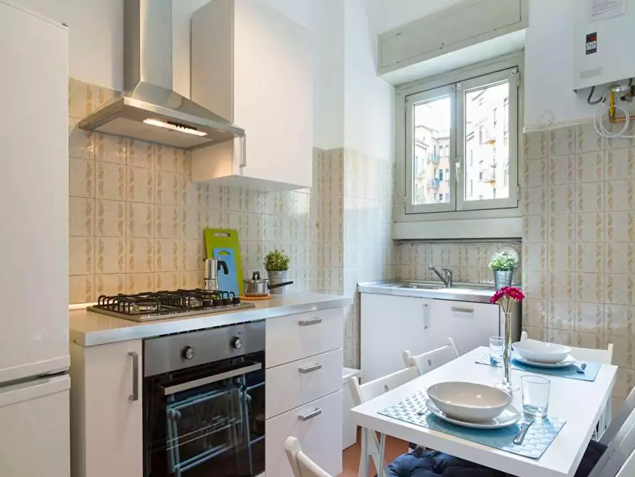 Immagine 8 di Camera in affitto  in Via Tarquinio Prisco a Milano