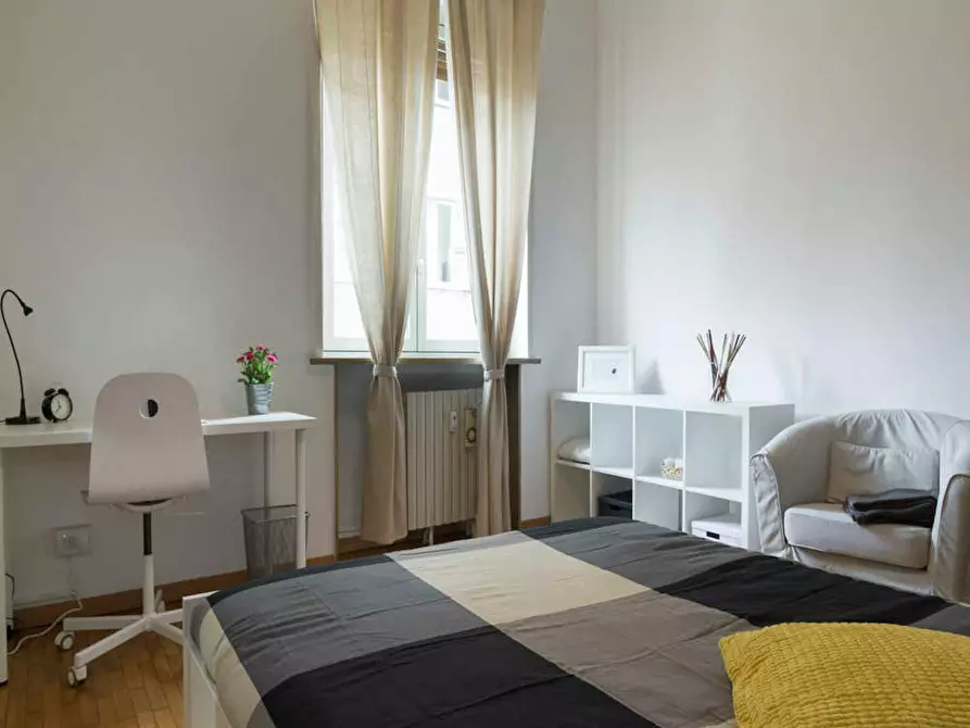 Immagine 4 di Camera in affitto  in Via Tarquinio Prisco a Milano