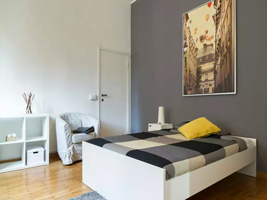 Immagine 3 di Camera in affitto  in Via Tarquinio Prisco a Milano