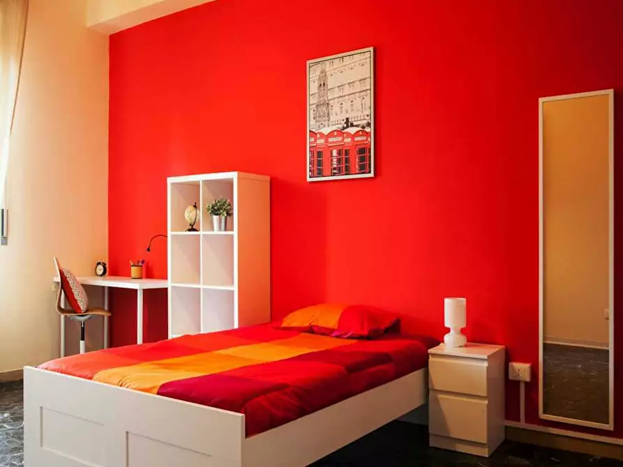 Immagine 1 di Camera in affitto  in Via Belmeloro a Bologna