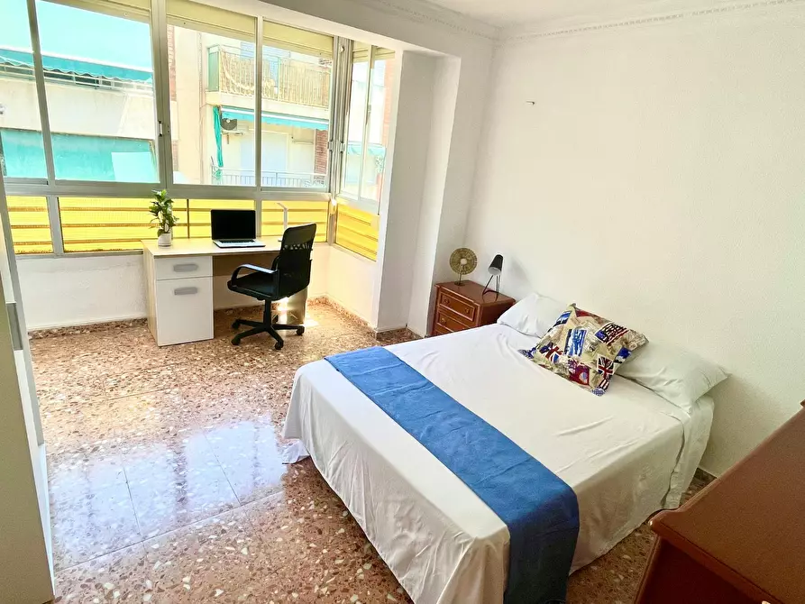 Immagine 5 di Camera in affitto  in Calle Labradores a Sant Vicent Del Raspeig