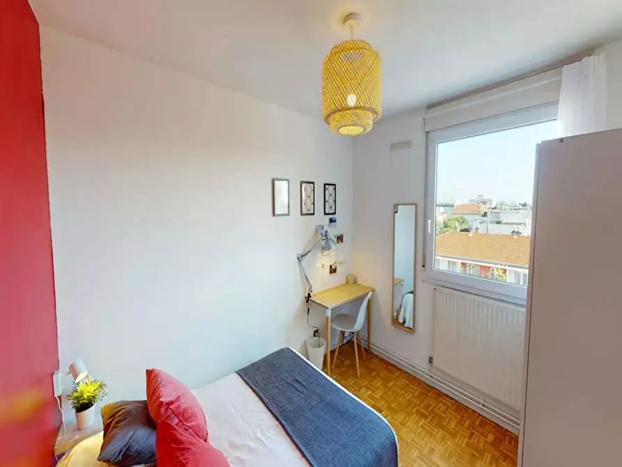 Immagine 1 di Camera in affitto  in Rue Marius Berliet a Lyon 08