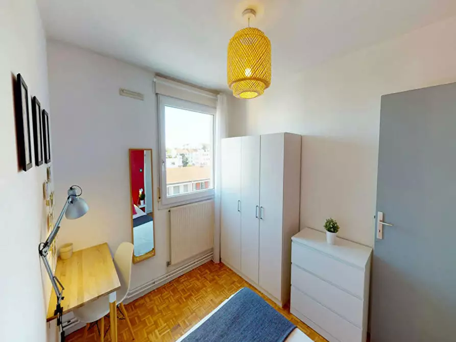 Immagine 3 di Camera in affitto  in Rue Marius Berliet a Lyon 08