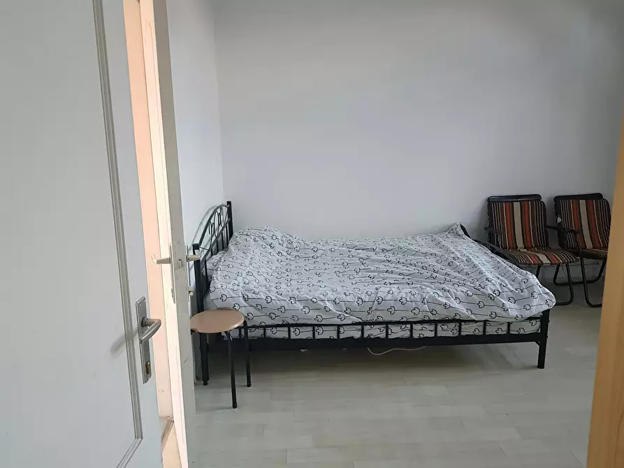 Immagine 3 di Appartamento in affitto  in Avenue Édouard Bénès a Molenbeek-Saint-Jean