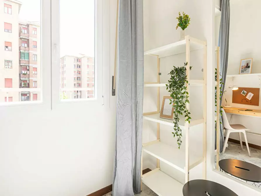 Immagine 2 di Camera in affitto  in Via Salvatore Barzilai a Milano