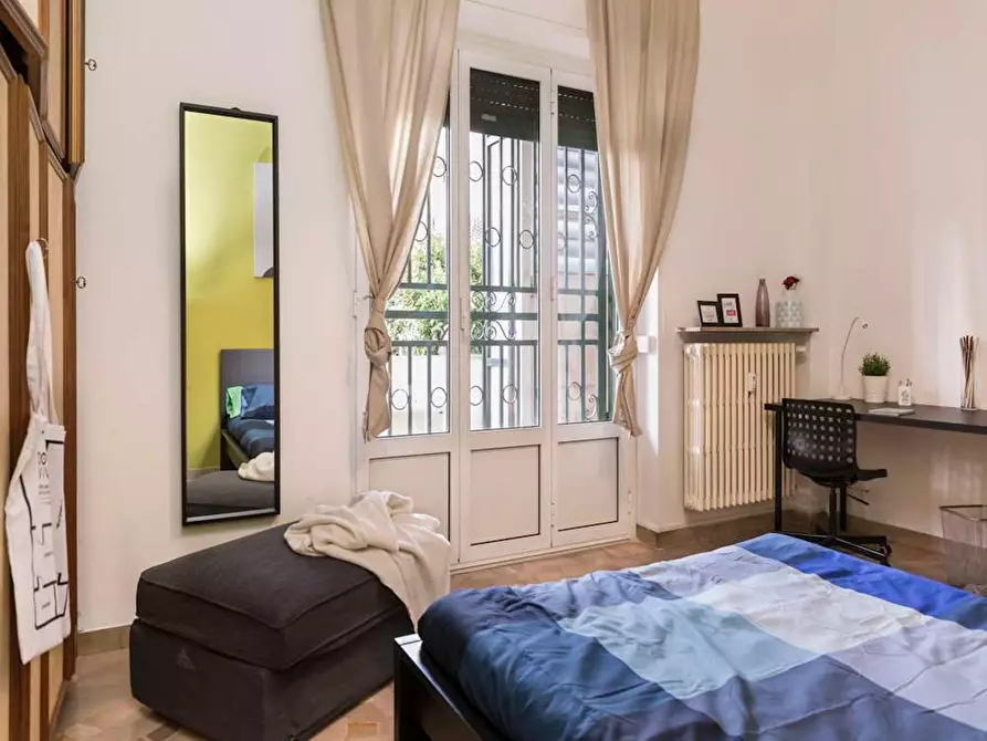 Immagine 3 di Camera in affitto  in Via Vincenzo Rabolini a Milano