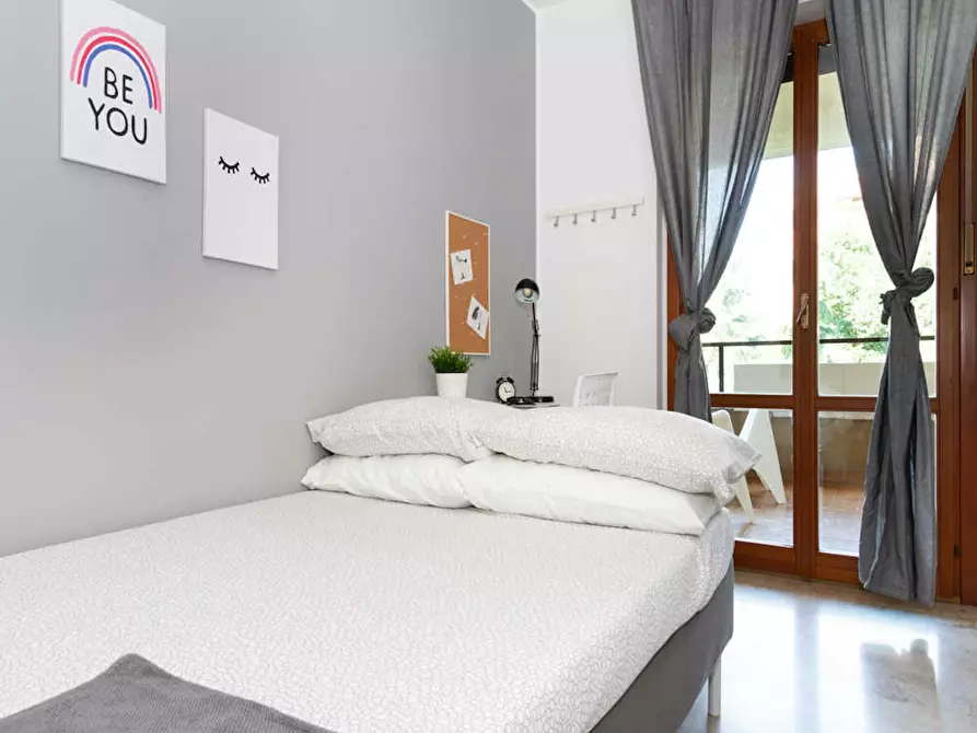 Immagine 1 di Camera in affitto  in Via Fratelli Fraschini a Milano