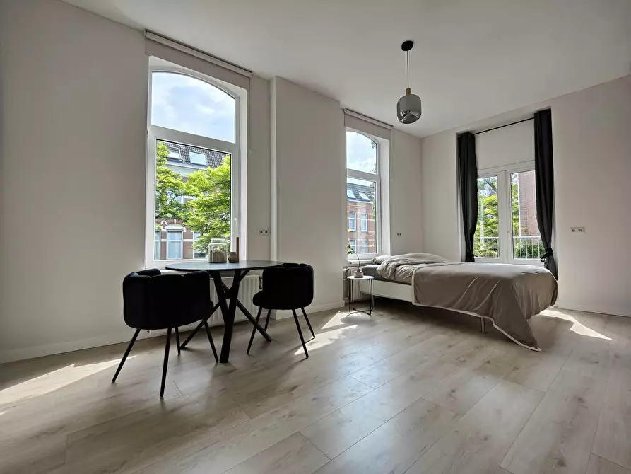 Immagine 1 di Camera in affitto  in Claes de Vrieselaan a Rotterdam