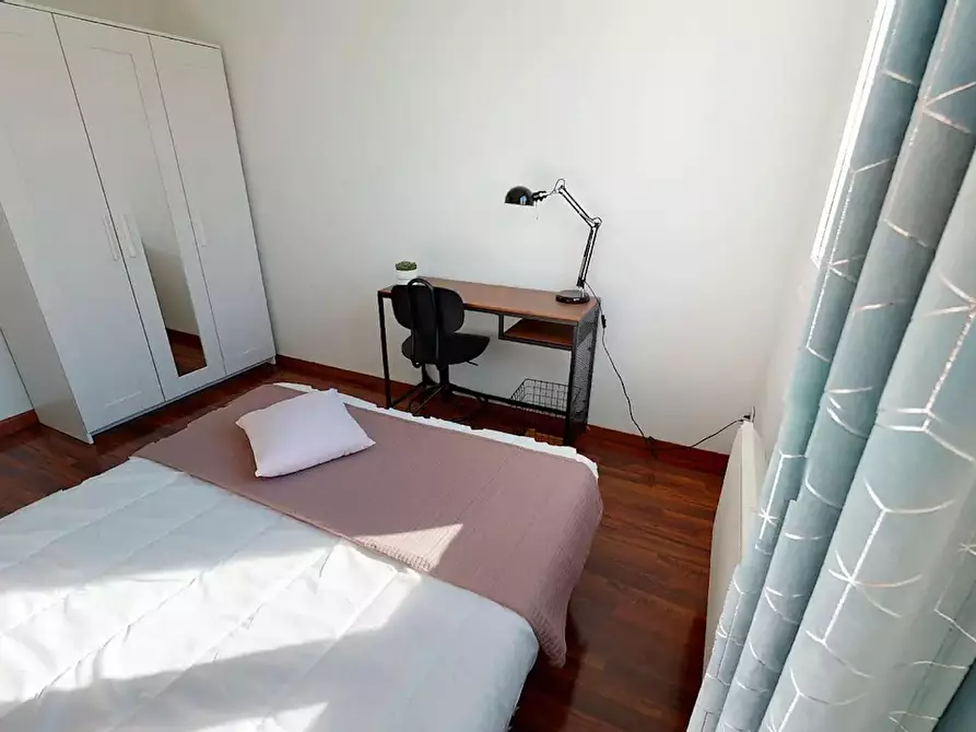 Immagine 3 di Camera in affitto  in Rue Louis Braille a Villeurbanne