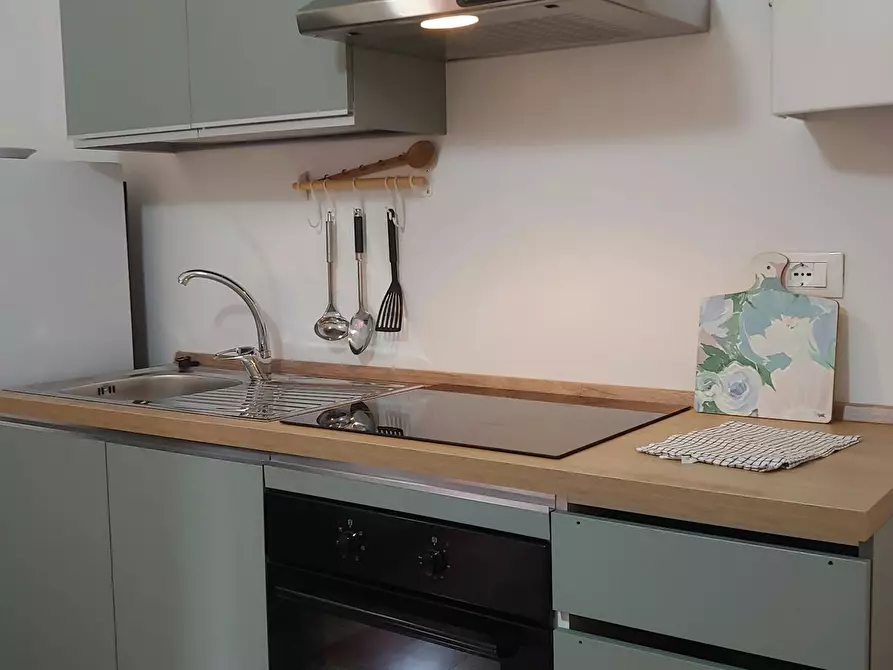 Immagine 6 di Appartamento in affitto  in Via Gastone Rossi a Bologna