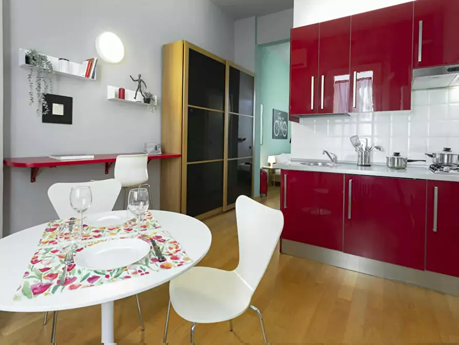 Immagine 2 di Appartamento in affitto  in Via Giuseppe Massarenti a Bologna