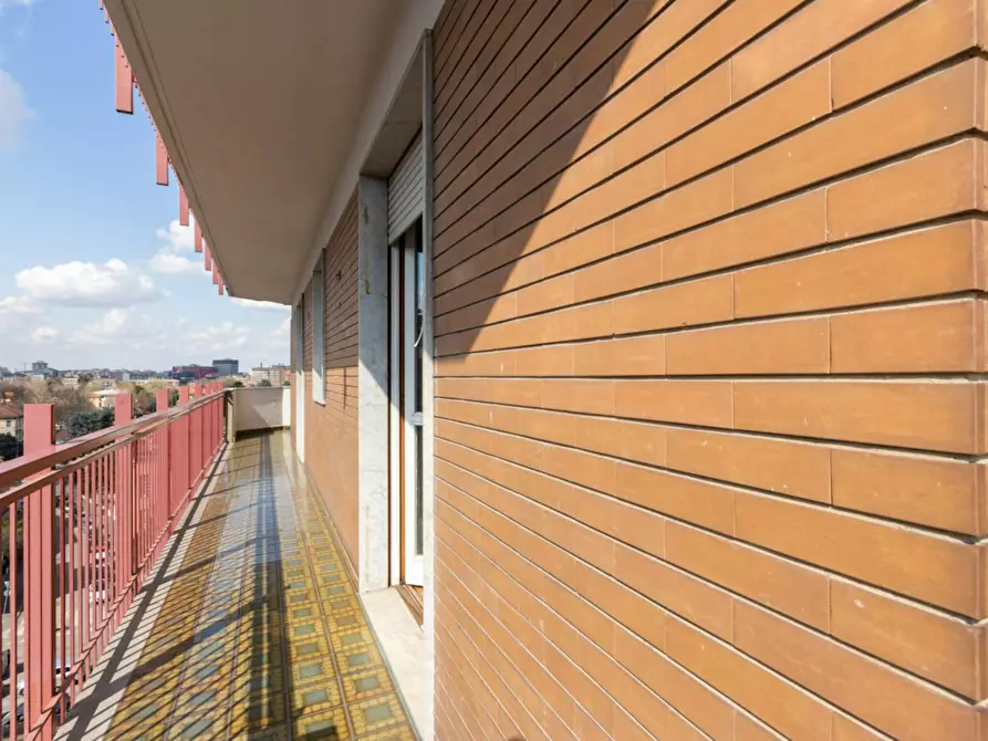 Immagine 9 di Camera in affitto  in Viale Evaristo Stefini a Milano