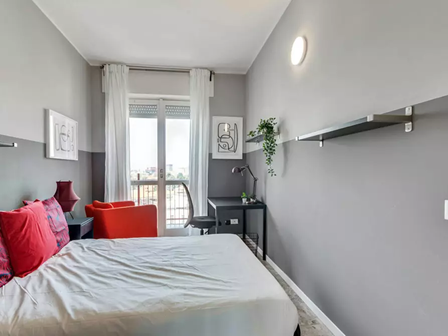 Immagine 2 di Camera in affitto  in Viale Evaristo Stefini a Milano