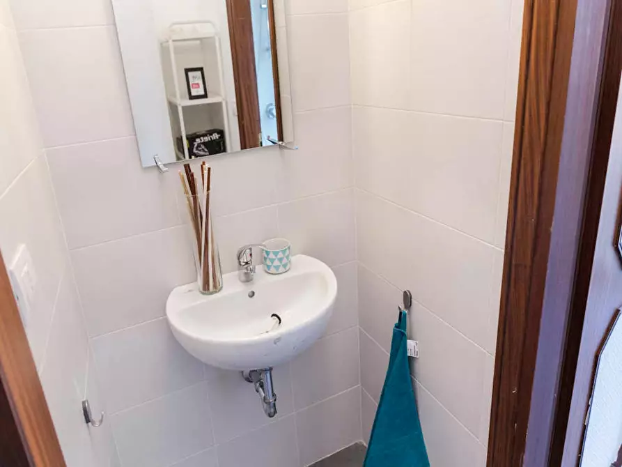 Immagine 10 di Camera in affitto  in Viale Giovanni Vicini a Bologna