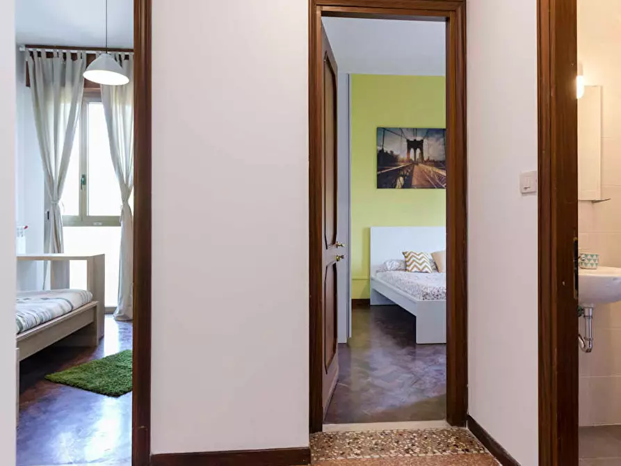 Immagine 8 di Camera in affitto  in Viale Giovanni Vicini a Bologna