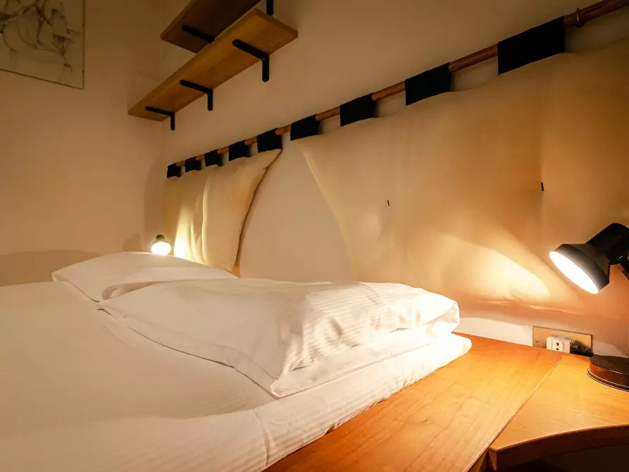 Immagine 8 di Appartamento in affitto  in Via San Petronio Vecchio a Bologna