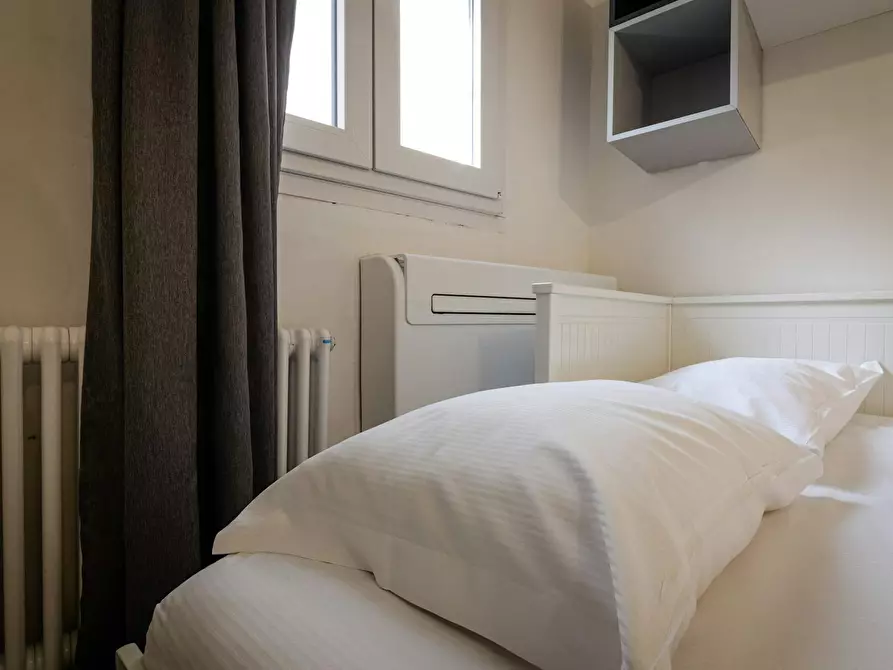 Immagine 8 di Appartamento in affitto  in Via Nosadella a Bologna