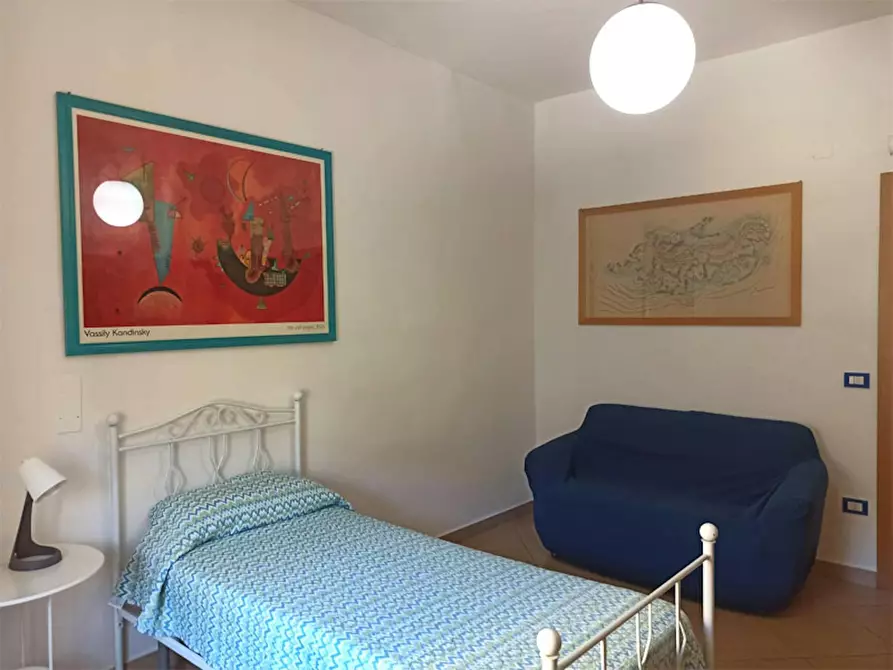 Immagine 2 di Camera in affitto  in Via Tevere a Caserta