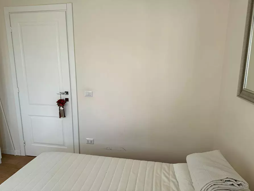 Immagine 4 di Camera in affitto  in Via Nomentana a Roma