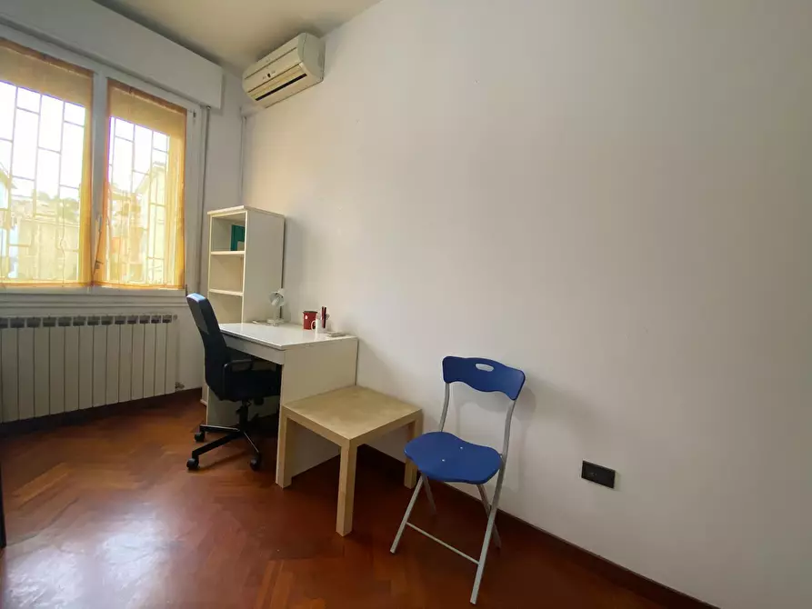 Immagine 4 di Camera in affitto  in Via Calabria a Bologna