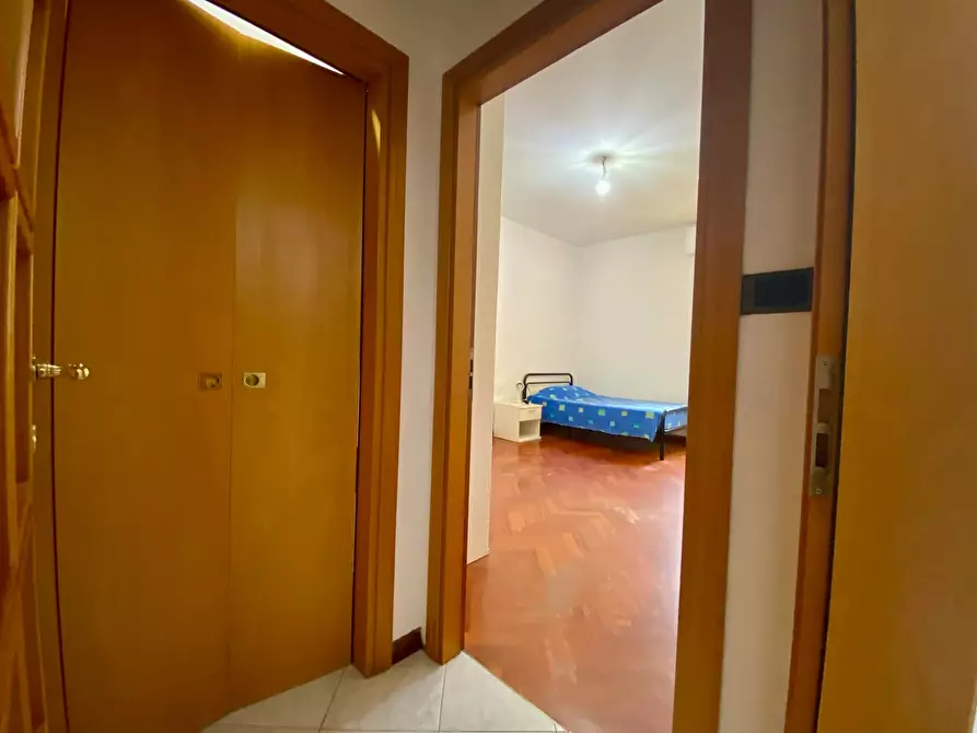 Immagine 5 di Camera in affitto  in Via Calabria a Bologna