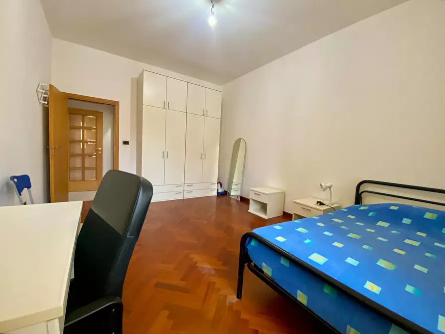 Immagine 3 di Camera in affitto  in Via Calabria a Bologna