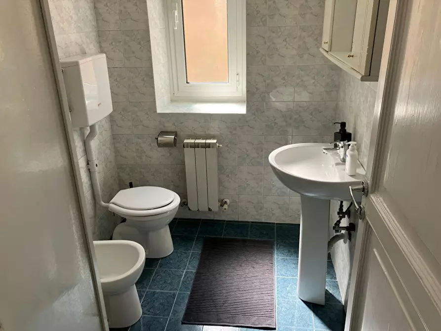 Immagine 4 di Camera in affitto  in Salita Piano di Rocca a Genova