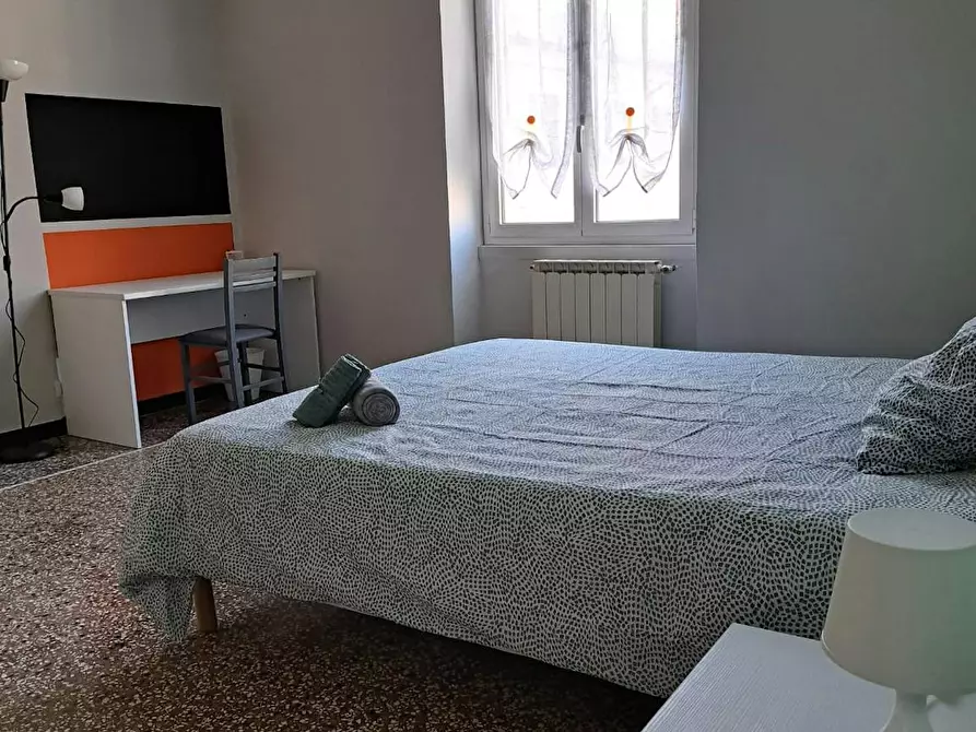 Immagine 2 di Camera in affitto  in Salita Piano di Rocca a Genova