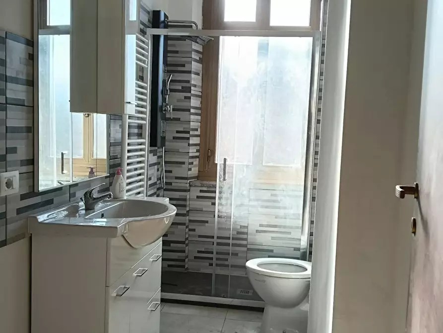 Immagine 3 di Camera in affitto  in Via Giacomo Dina a Torino