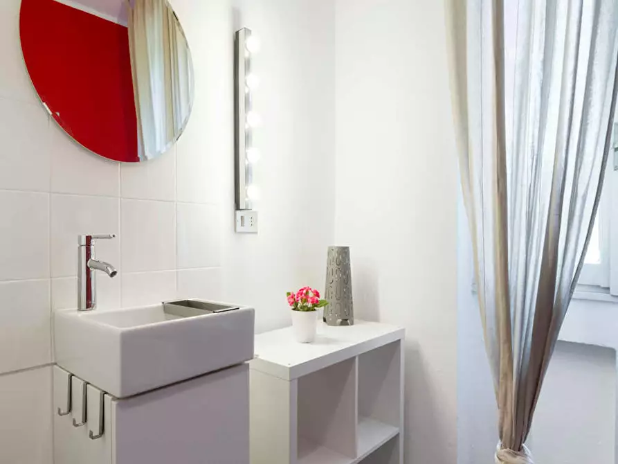 Immagine 9 di Camera in affitto  in Via Salvatore Barzilai a Milano