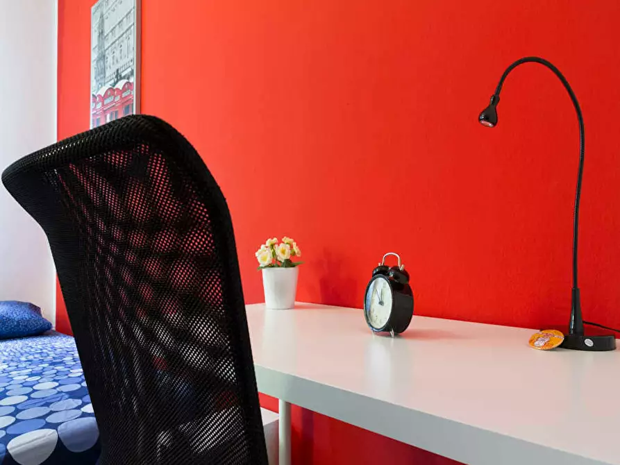 Immagine 3 di Camera in affitto  in Via Salvatore Barzilai a Milano