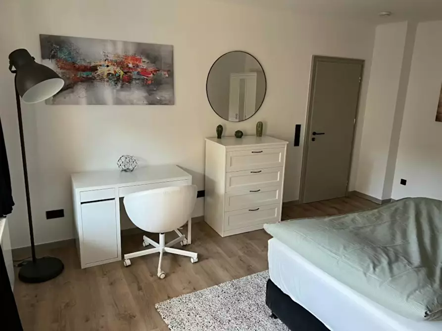 Immagine 4 di Appartamento in affitto  in Kettenhofweg a Frankfurt am Main