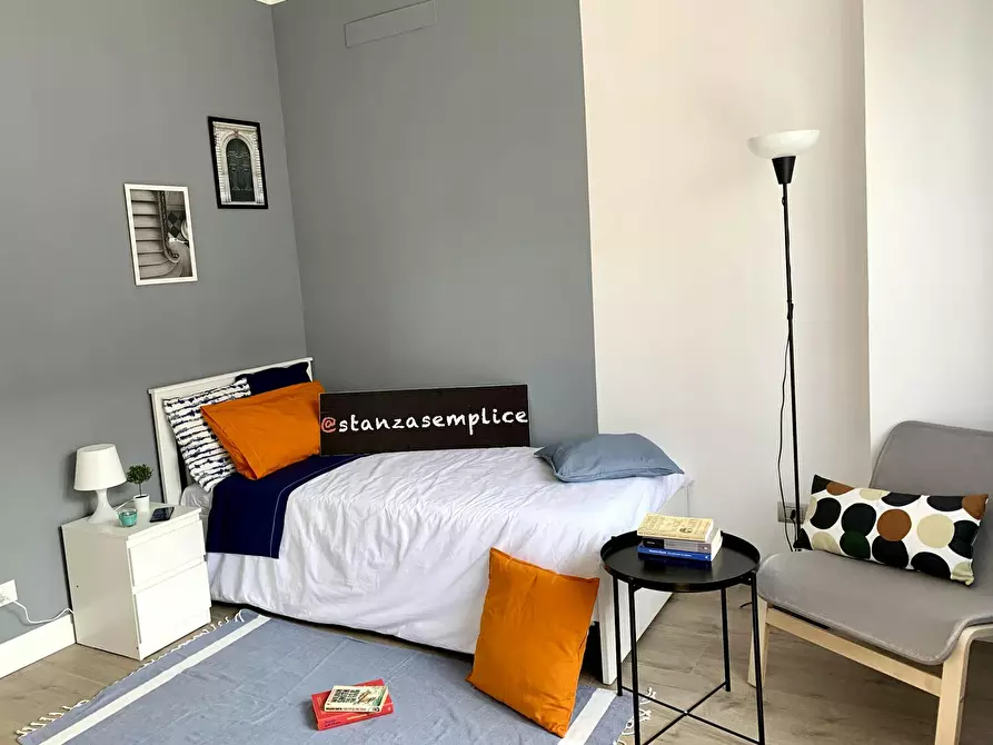 Immagine 3 di Camera in affitto  in Corso Peschiera a Torino