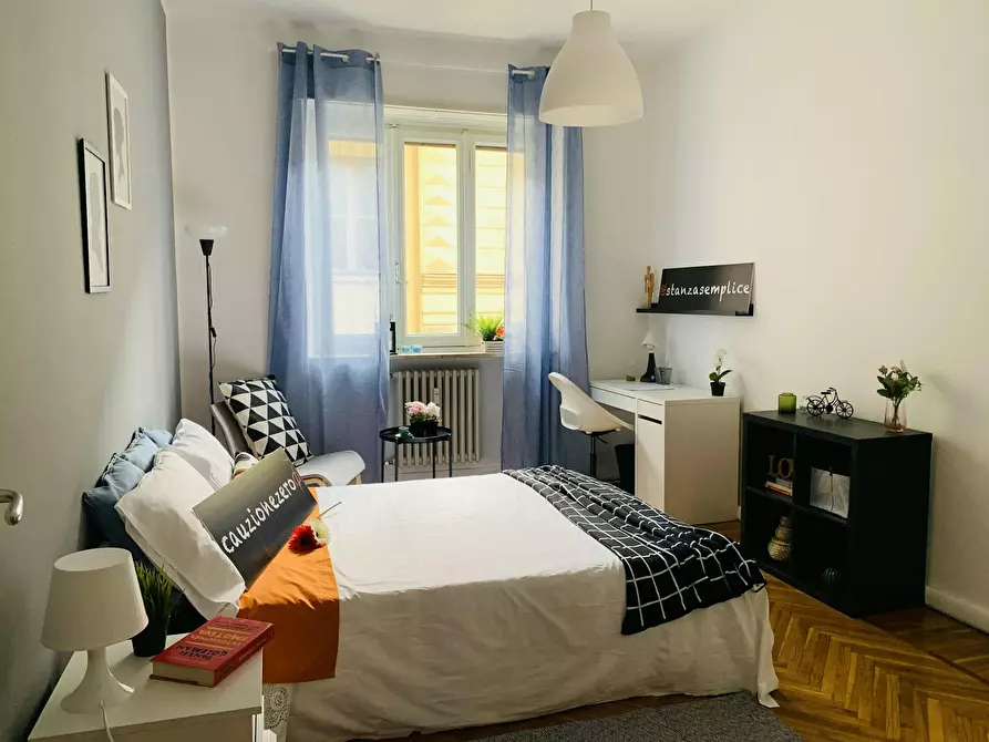 Immagine 1 di Camera in affitto  in Via Sant'Agostino a Torino