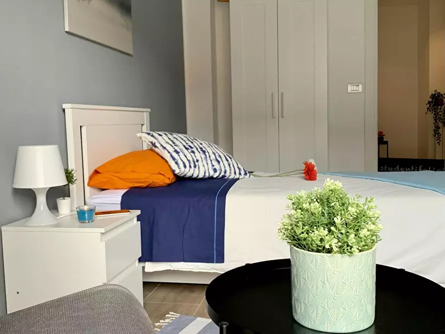 Immagine 3 di Camera in affitto  in Corso Peschiera a Torino