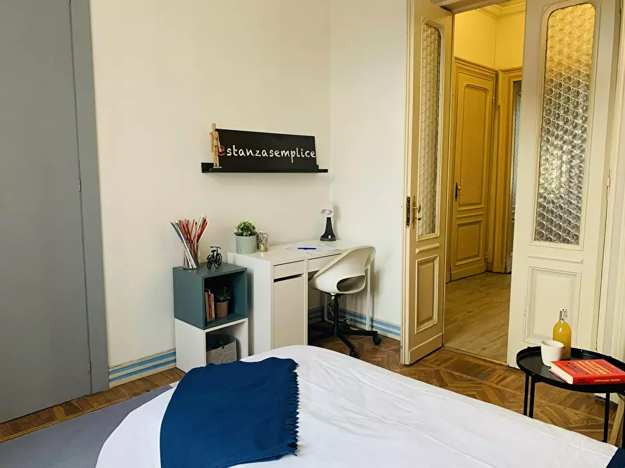 Immagine 3 di Camera in affitto  in Corso Re Umberto a Torino
