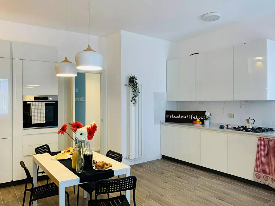 Immagine 6 di Camera in affitto  in Corso Peschiera a Torino