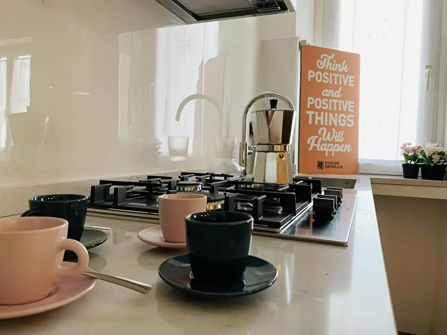 Immagine 10 di Camera in affitto  in Corso Peschiera a Torino