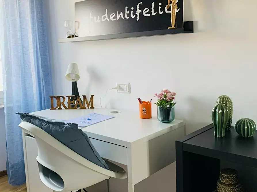 Immagine 4 di Camera in affitto  in Via Bernardino Galliari a Torino