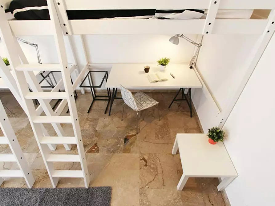 Immagine 3 di Camera condivisa in affitto  in Via Augusto Murri a Venezia