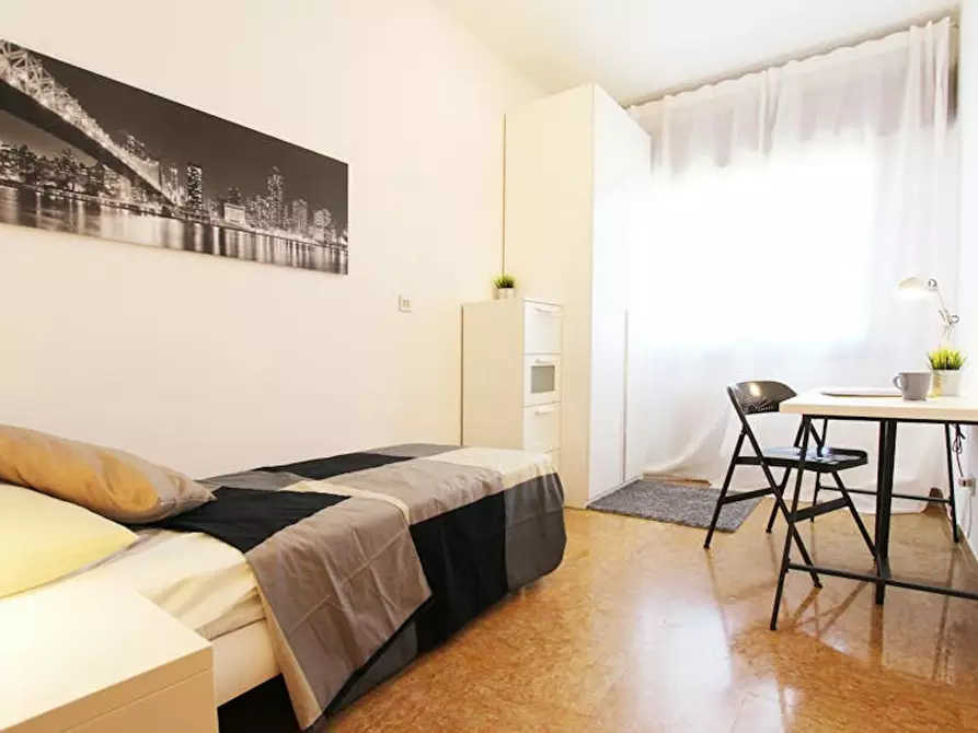 Immagine 2 di Camera in affitto  in Via Augusto Murri a Venezia