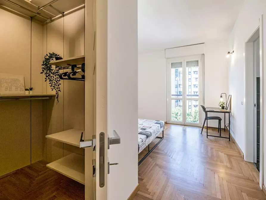 Immagine 6 di Camera in affitto  in Piazza Carlo Caneva a Milano