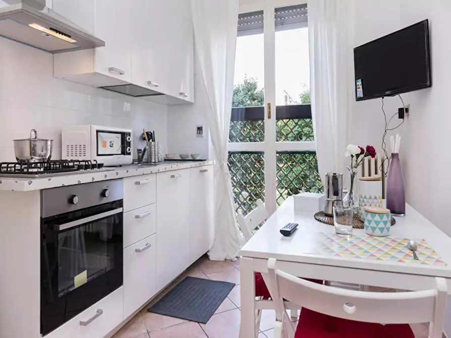 Immagine 6 di Camera in affitto  in Via delle Acacie a Buccinasco