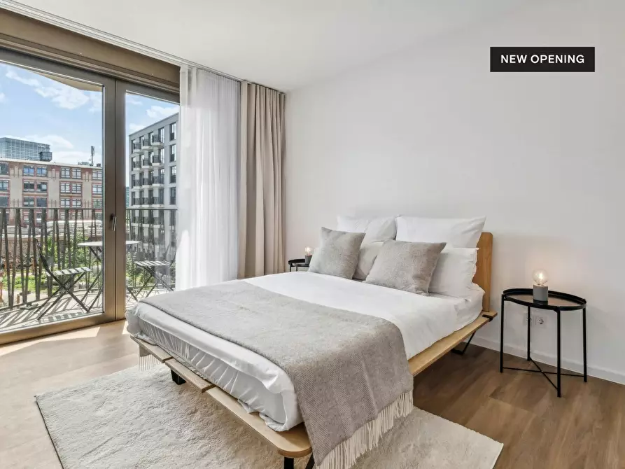 Immagine 2 di Appartamento in affitto  in Lisa-Fittko-Straße a Berlin