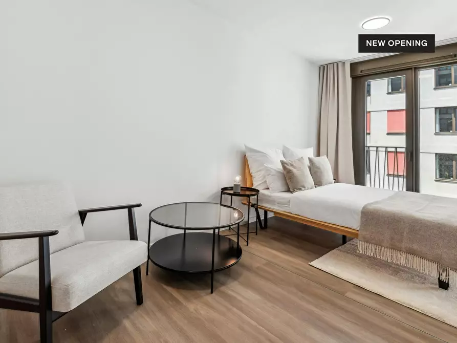 Immagine 2 di Appartamento in affitto  in Lisa-Fittko-Straße a Berlin