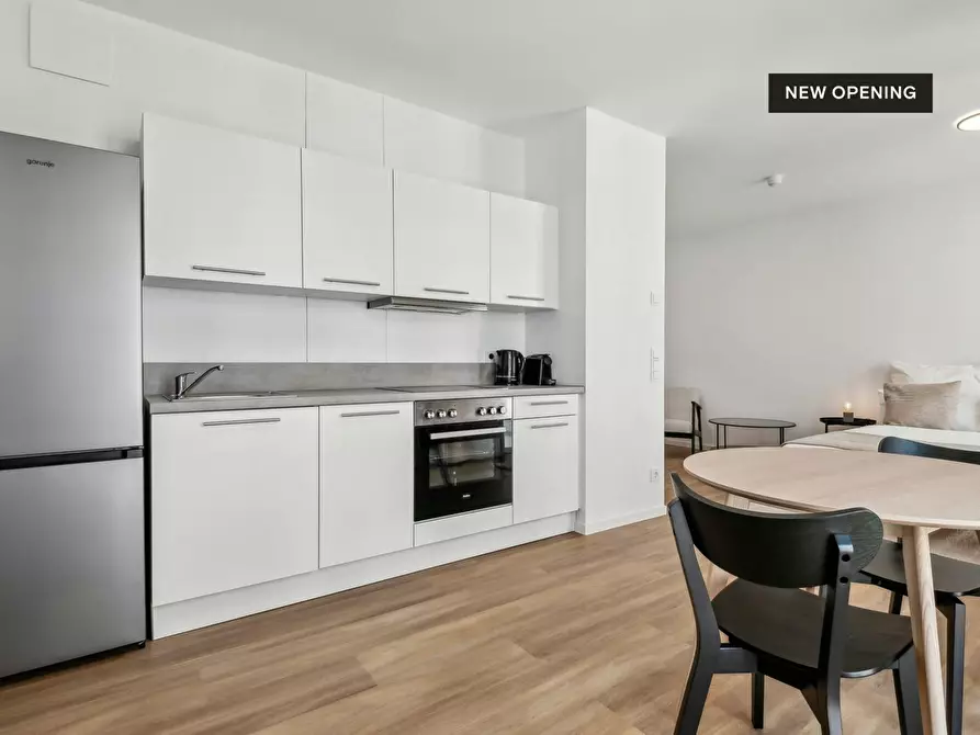 Immagine 8 di Appartamento in affitto  in Lisa-Fittko-Straße a Berlin